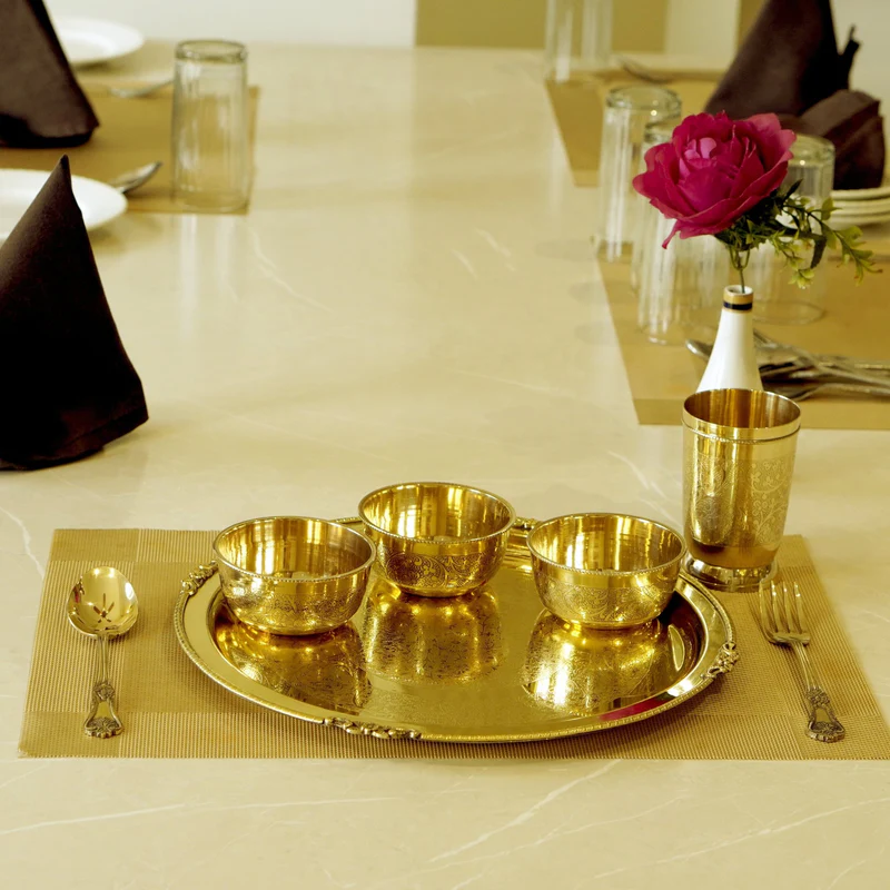 7 Pieces  Etched Dinner Set