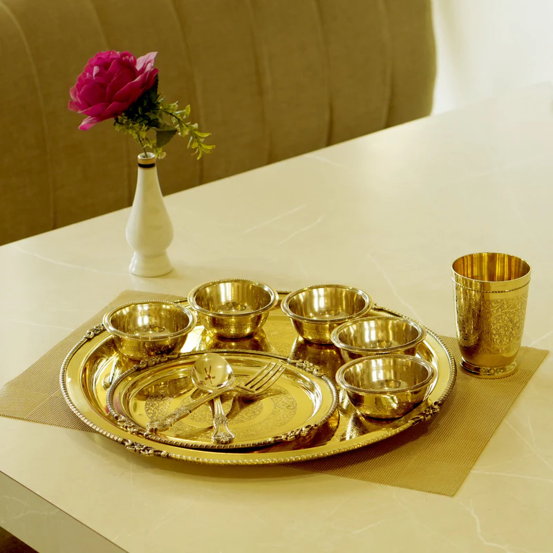 10 Pieces  Etched Dinner Set